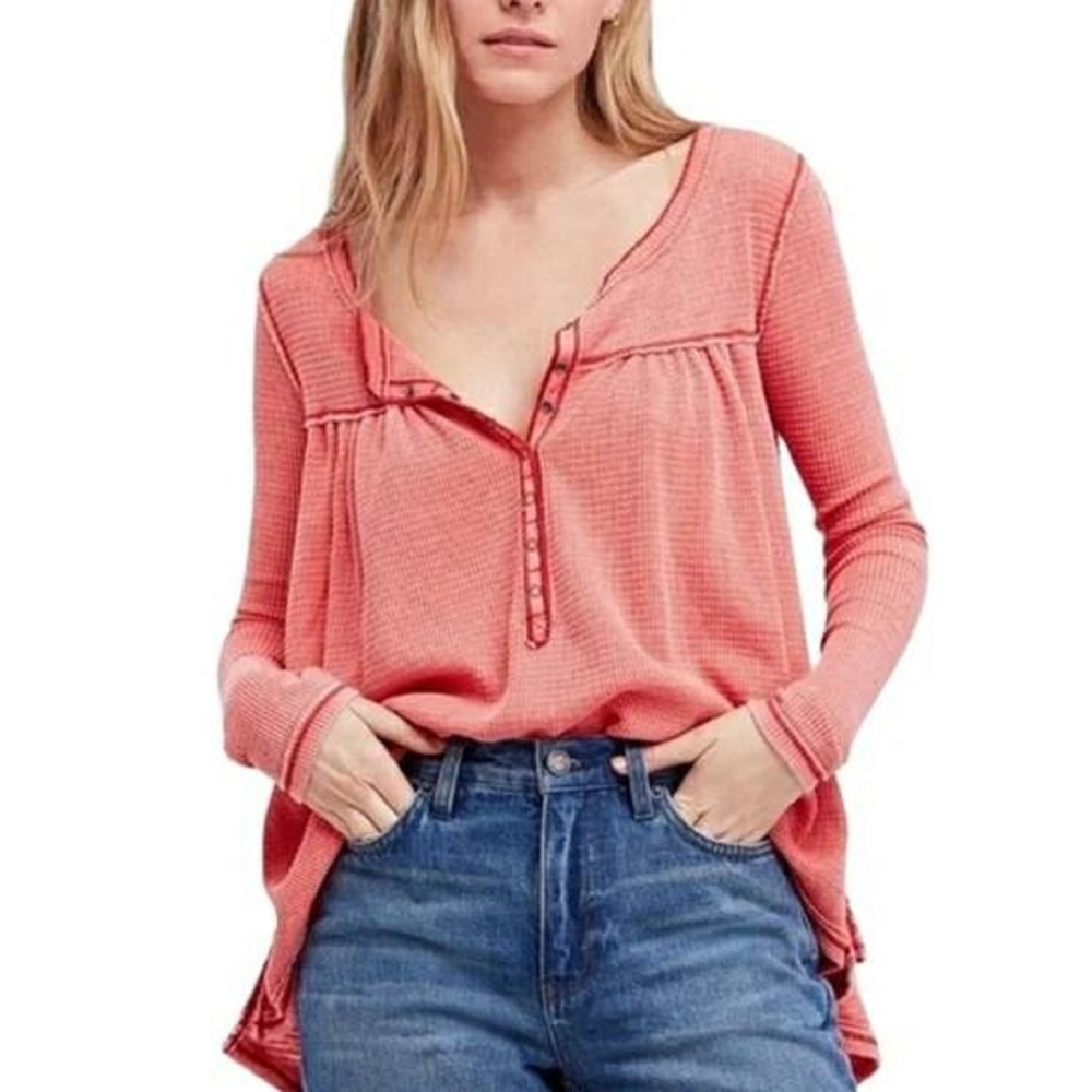 We The Free Henley Top Women XS Coral Pink Excellent Waffle Knit Boho Longline